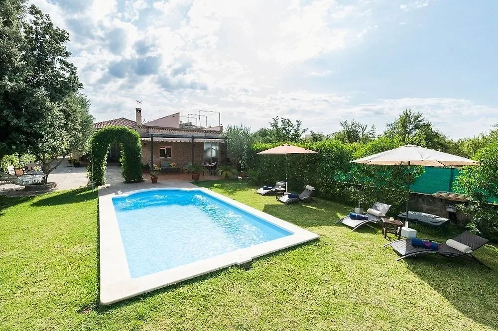 Alegre Villa Lloseta